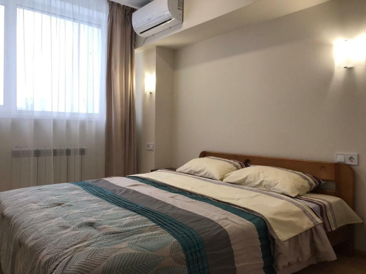 New Quiet Place In Kiev Εξωτερικό φωτογραφία